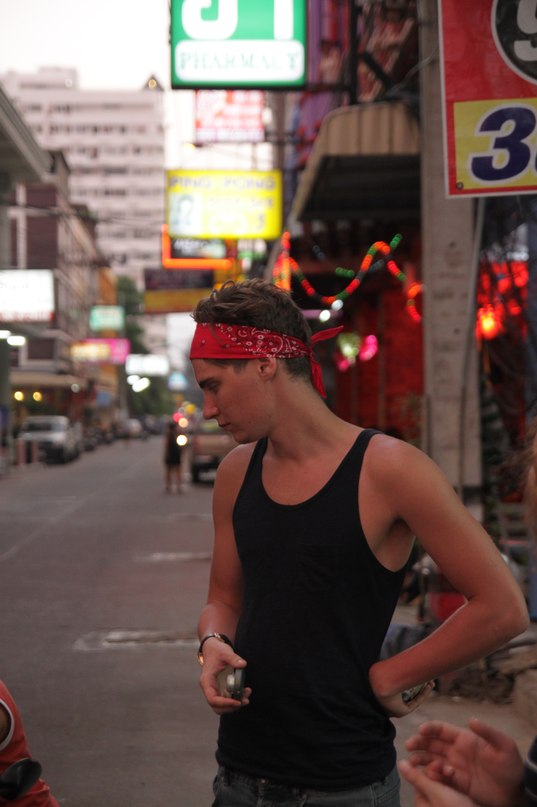 Max El фотография #19