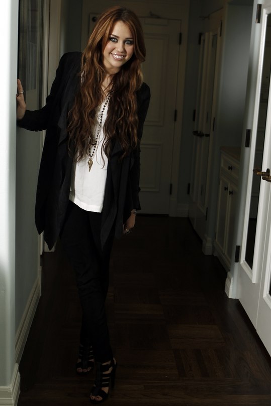 Miley-Ray Cyrus фотография #47